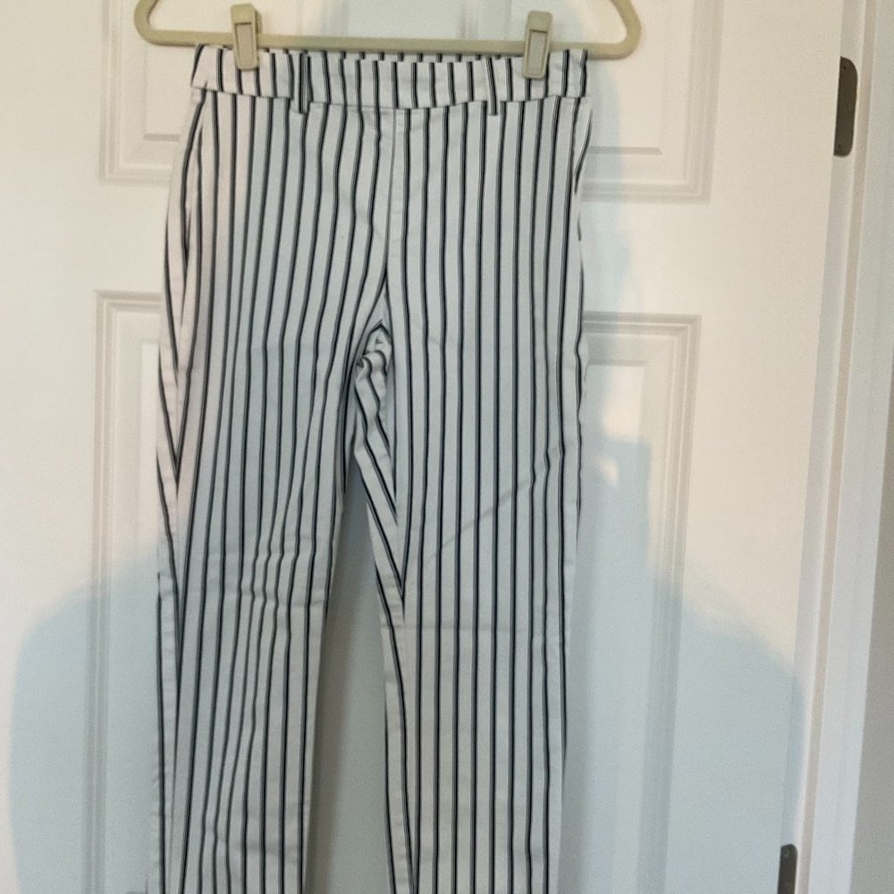 H&M Striped pants - White and Dark blue